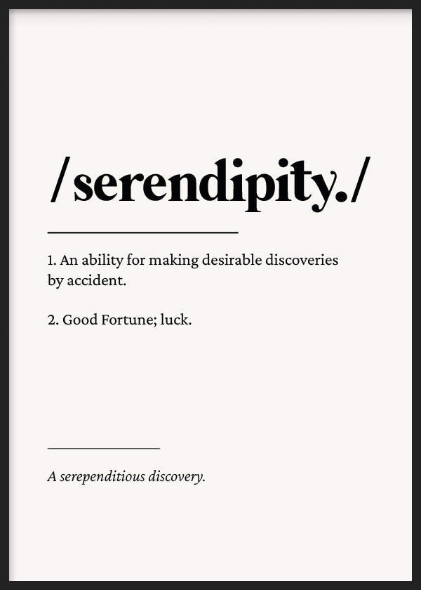 Cuadro con frases en tipografía negra sobre fondo blanco, con definición de serendipity, composición editorial limpia y estilo con frases. Disponible en kudeko.com