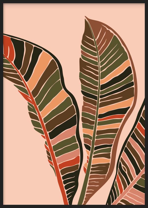 Cuadro de hojas tropicales estilizadas en tonos rojo teja, verde oliva, marrón oscuro y beige, sobre fondo rosa suave, de estilo ilustración. Disponible en kudeko.com