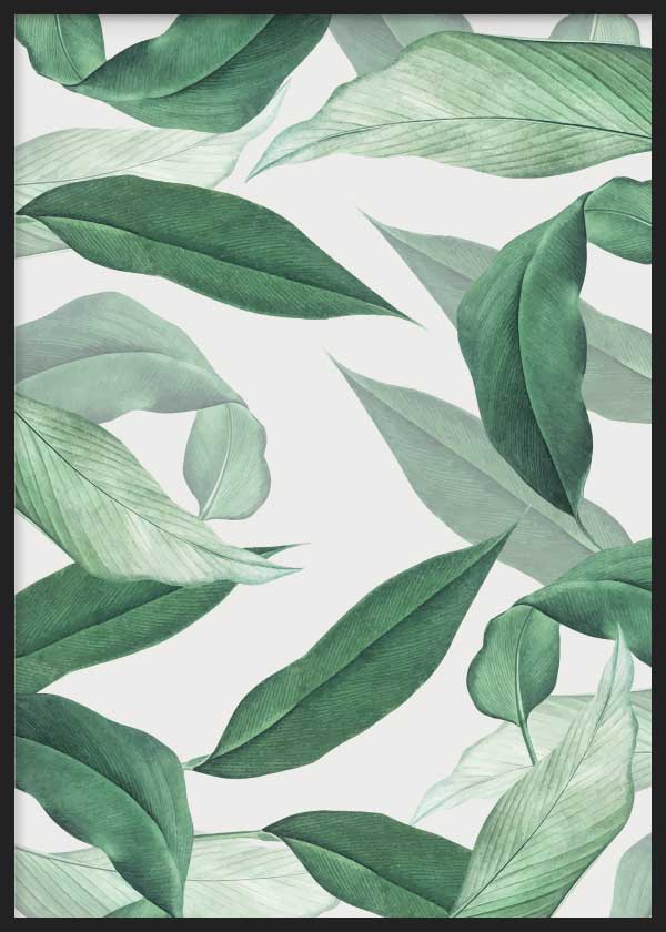 Cuadro con hojas tropicales alargadas superpuestas en tonos verde menta, salvia y verde bosque sobre fondo blanco, de estilo naturaleza y paisajes. Disponible en kudeko.com
