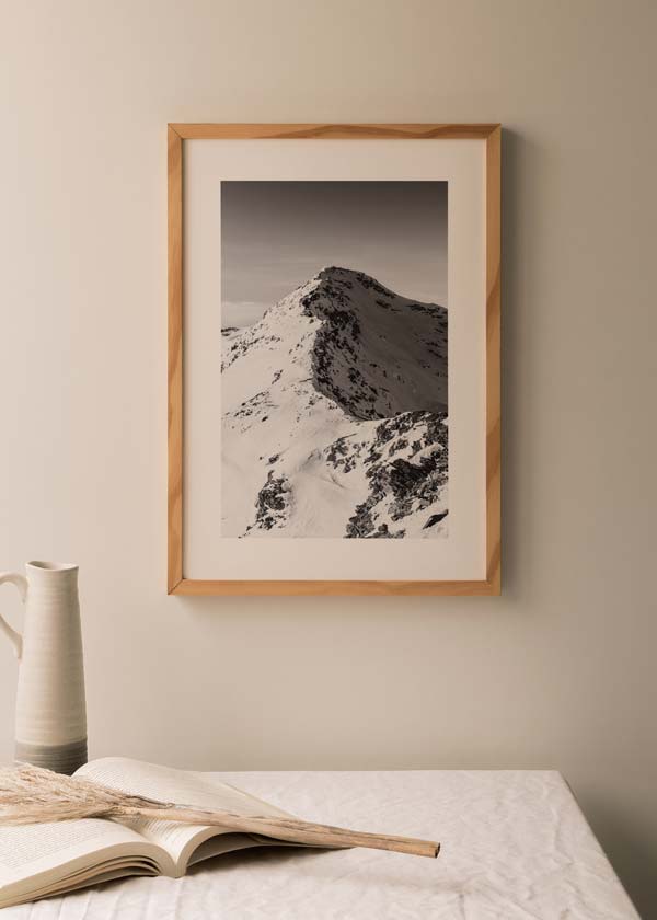 decoración con cuadros, ideas - lámina decorativa fotográfica en blanco y negro de montaña nevada - kudeko