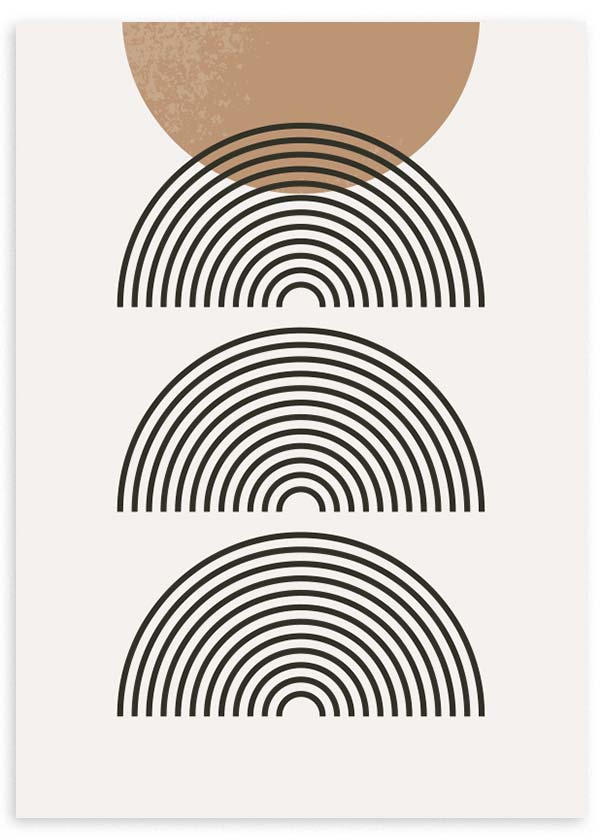 Wandbild mit konzentrischen schwarzen Halbkreisbögen, großem beigen Halbkreis, hellem Hintergrund und ausgewogenem geometrischem Stil. Erhältlich auf kudeko.com