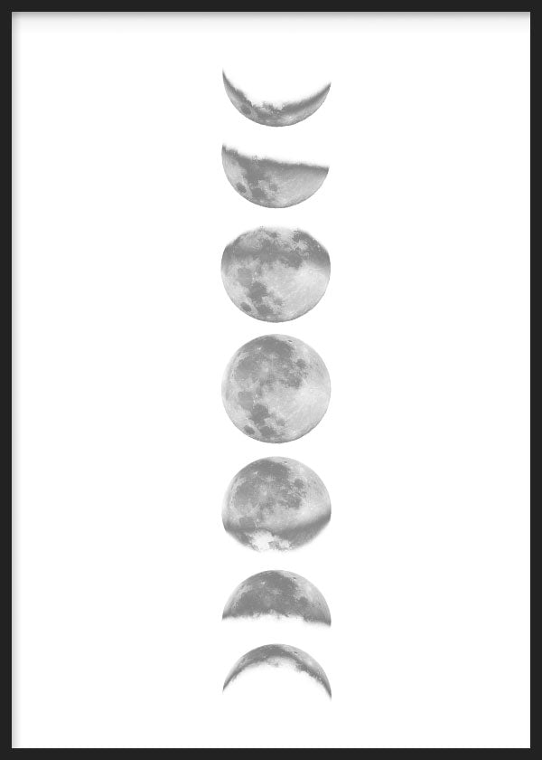 Cuadro con fases de la luna en escala de grises, composición centrada sobre fondo blanco y estilo minimalista. Disponible en kudeko.com