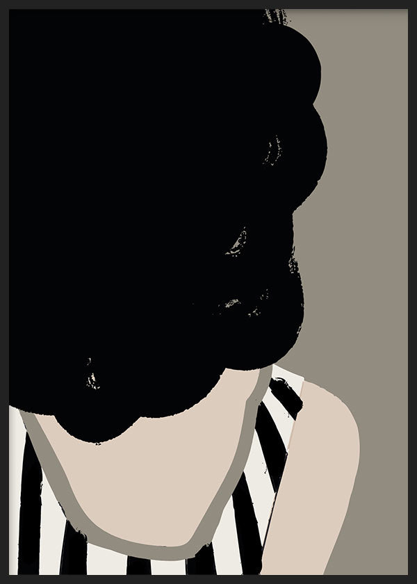 Quadro com retrato feminino de costas, cabelo preto volumoso, peça às riscas brancas e pretas, fundo cinzento taupe e estilo minimalista contemporâneo. Disponível em kudeko.com