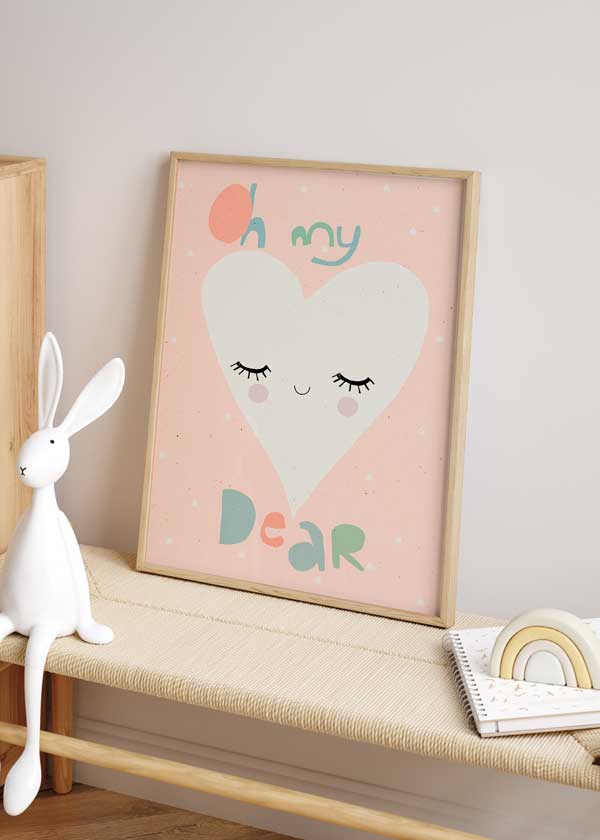 decoración con cuadros, ideas - lámina decorativa infantil de ilustración con frase y corazón sobre fondo rosa - kudeko