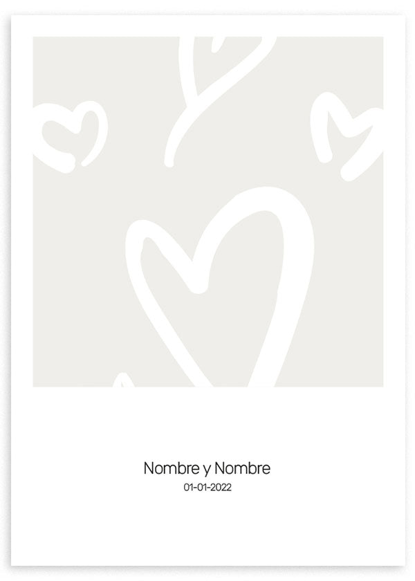 lámina decorativa personalizada para parejas o amistades con ilustración de corazones en color beige. Cuadro personalizado para parejas.