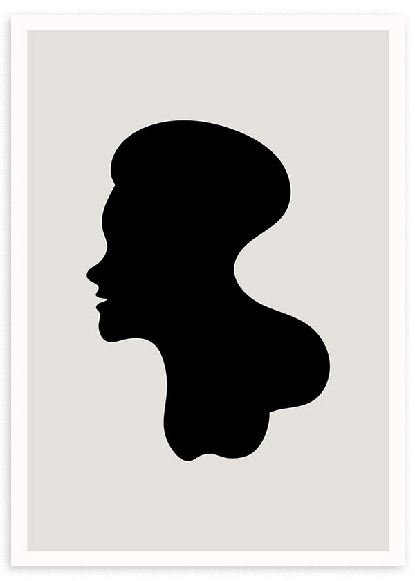 Quadro emoldurado com silhueta de rosto humano de perfil em preto, fundo bege claro e composição depurada de estilo minimalista para decoração de parede contemporânea. Disponível em kudeko.com