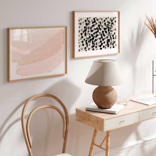 Cuadro horizontal abstracto y minimalista en tonos cálidos y otoñales. Esta lámina decorativa actual dará a tu hogar la calidez que realmente quieres. Combínala en tus paredes con otras obras cálidas en tu salón, dormitorio.