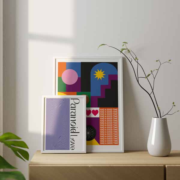 decoración con cuadros, ideas - lámina decorativa con degradado y frase paranormal love - kudeko