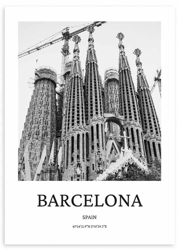 cuadro fotografía de la Sagrada Familia en blanco y negro. Lámina decorativa de la ciudad de Barcelona. Marco negro