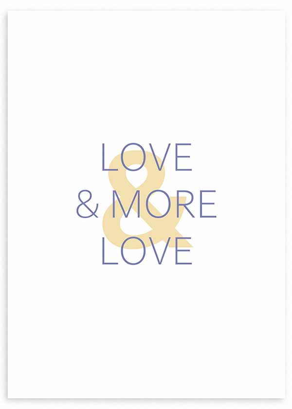 Cuadro con frase Love & More Love en tipografía azul violáceo, símbolo ampersand beige grande, fondo blanco y estilo con frases. Disponible en kudeko.com